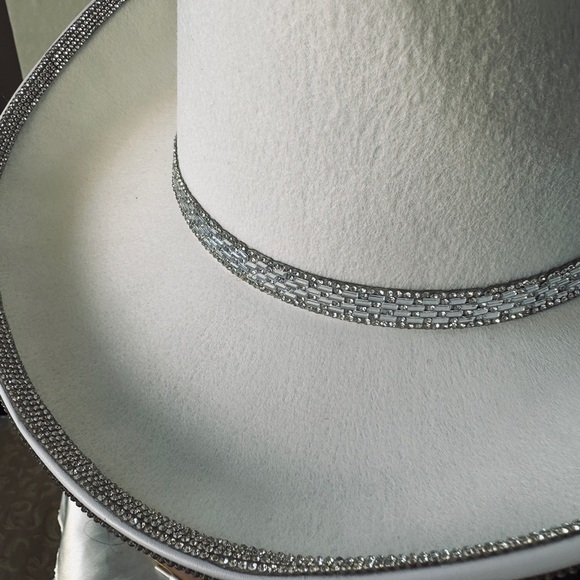 Rhinestone Western Bling White Cowboy Hat | Handcrafted | Cowboy Carter Concert - Picture 5 of 7